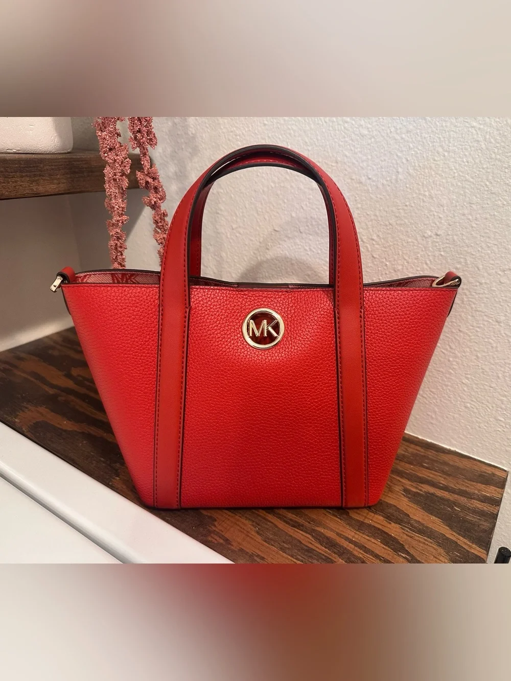 Michael Kors structured pebbled